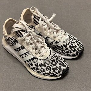 Adidas women’s sneakers size 6.5